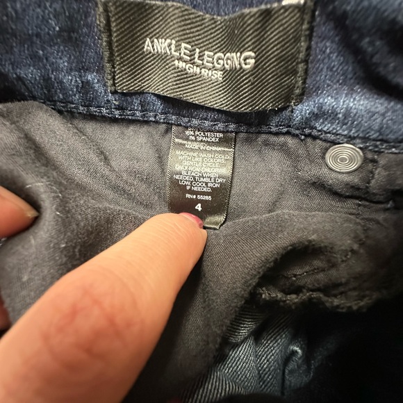 Women's Express Size 4 Jean Bundle - Picture 5 of 11